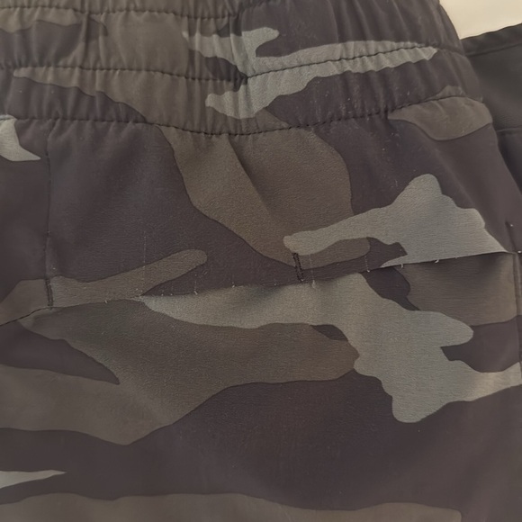 Athleta Printed Mesh Racer Run Short 4” - Picture 8 of 8